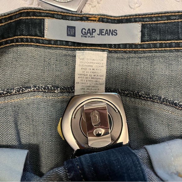 Gap Faded Distressed Denim Mini Skirt Sz 8 - Picture 4 of 5
